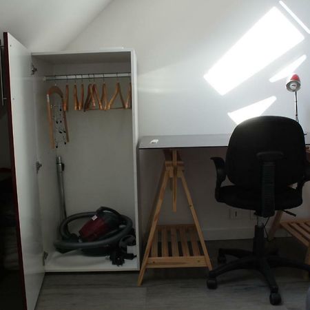 Appartamento Studio À Lonrai Esterno foto